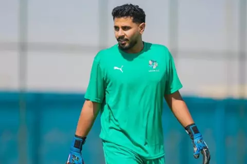 ضربة جديدة لنيوم.. أزيبي ثالث المصابين بالرباط الصليبي